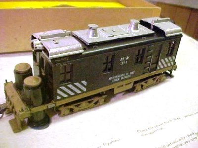 Roundhouse_HO_Diesel_Flywheel_Track_Cleaner_05.jpg