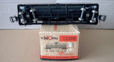 RiRo_12298_Tank_Car_ 006.jpg