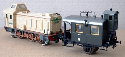 2262_V36_sandfarben_4_Komandozug.jpg