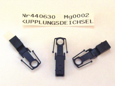 Trix BR 151 Kupplungsdeichsel 440630.jpg